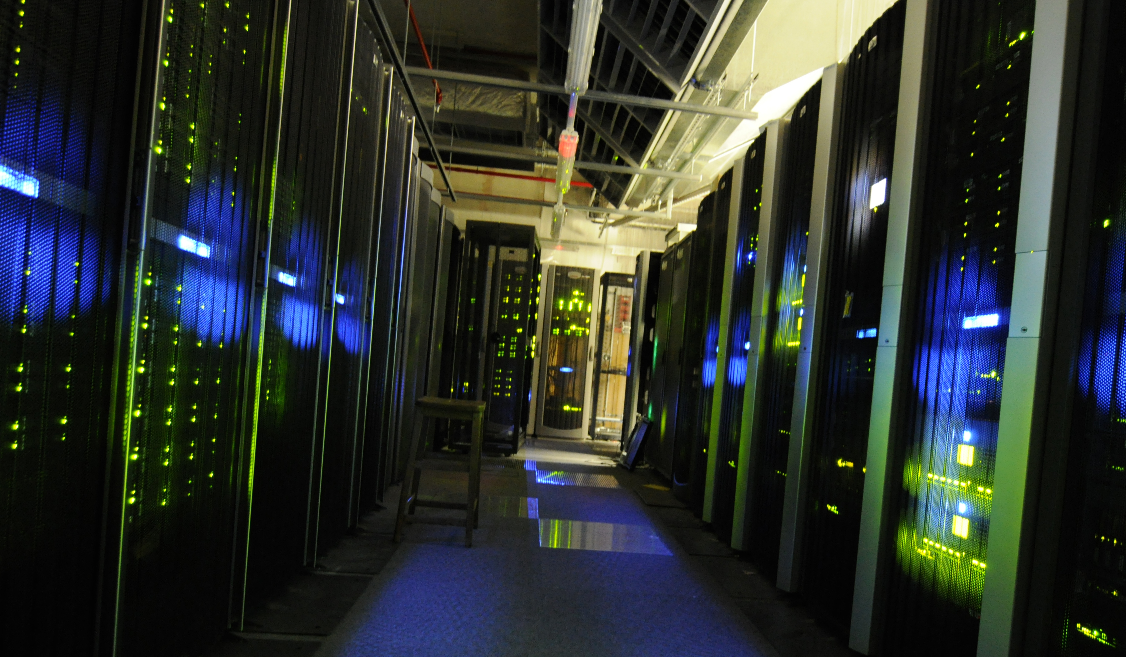 How to use circuit breakers, bulkheads and retry budgets when an LLM API or a customer API goes down